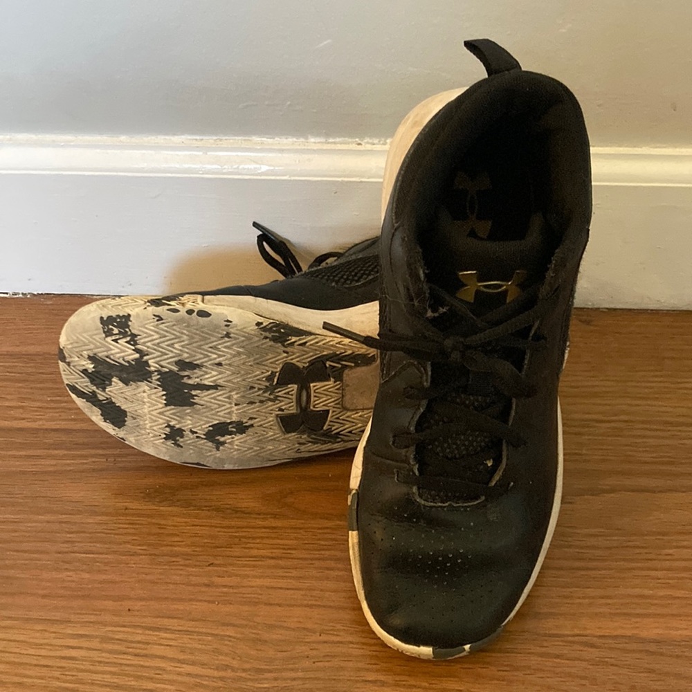 Under Armour low top sneakers